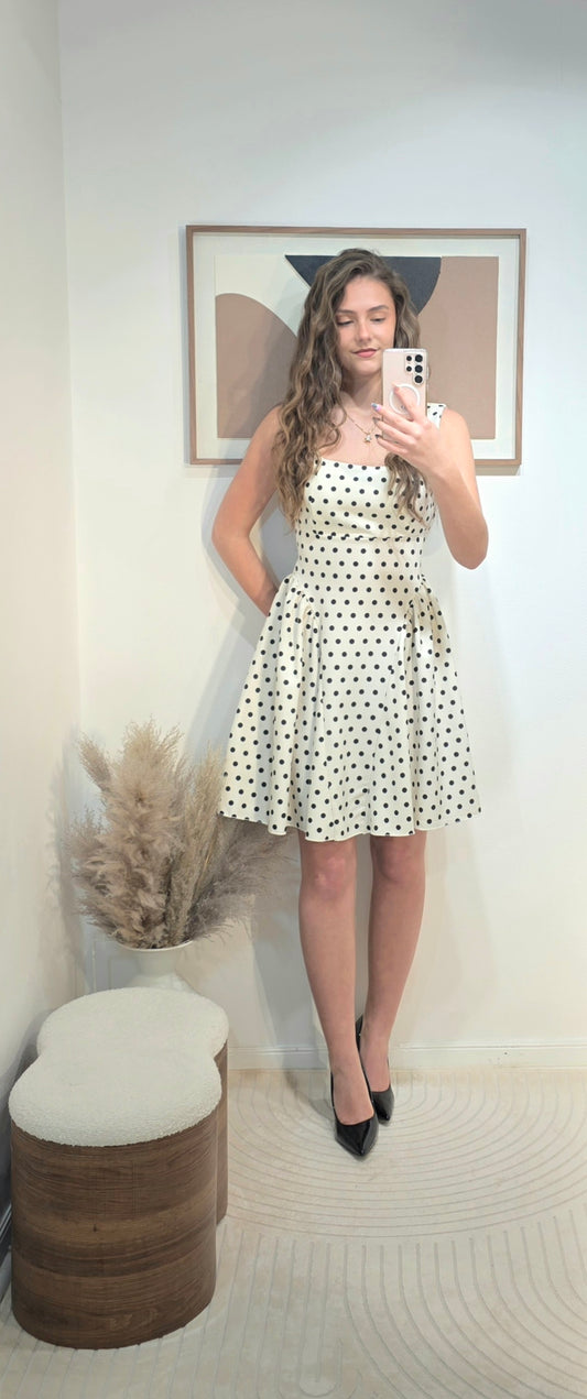 Robe courte à pois