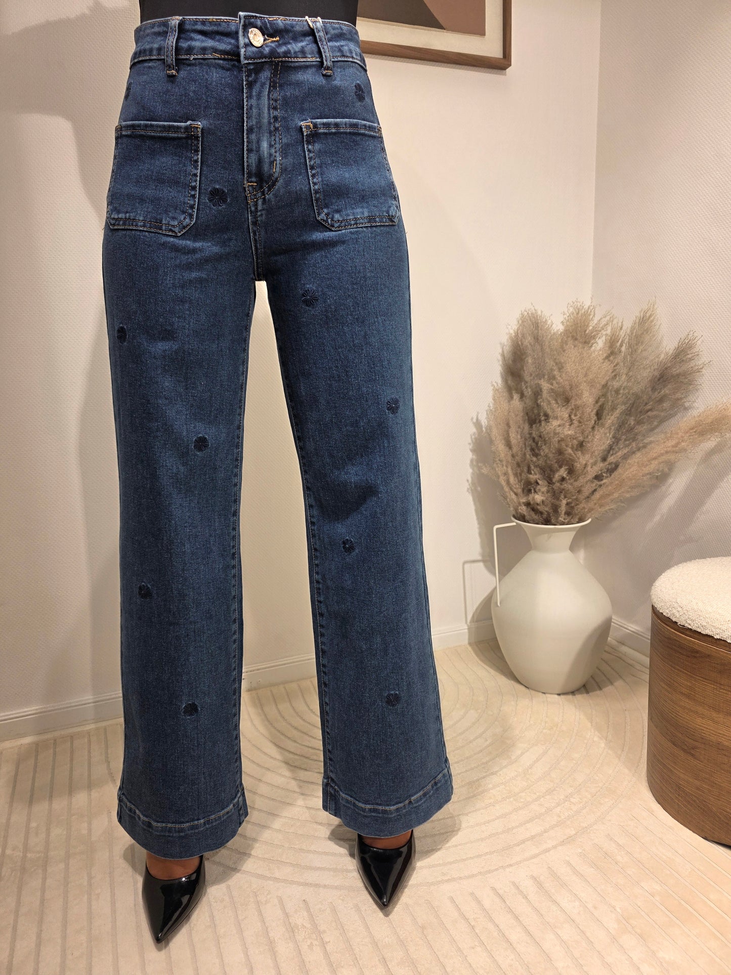 Jeans Wideleg fleurs brodés